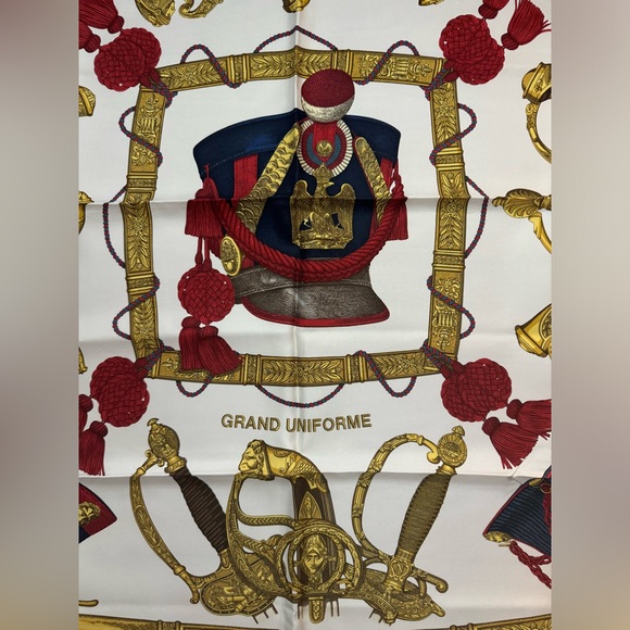 HERMES Scarf Carre90 Silk Square GRAND UNIFORME with box like new - Picture 4 of 8